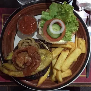Olde's Restaurant