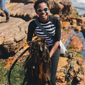 Coastal Forage Experience with Veld & Sea 9 January