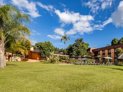 African Sky Hotels - Pine Lake Inn