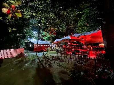 34 Waenhout Avenue - Restaurant, Venue & Cinema