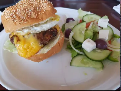 Santi's Bar & Grill