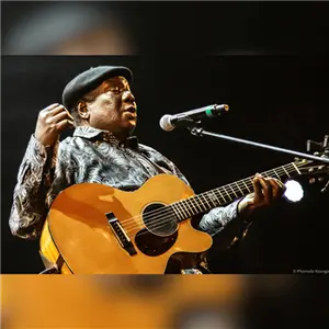 Vusi Mahlasela a The Voicea A Summer Outdoor Concert