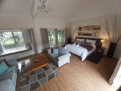 Executive Suite photo 2