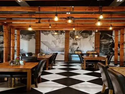 Avanti Authentic Italian Restaurant (Woodland Hills)