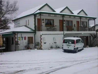 278 LUXURY ACCOMMODATION