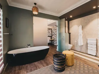 Executive Suite photo 2